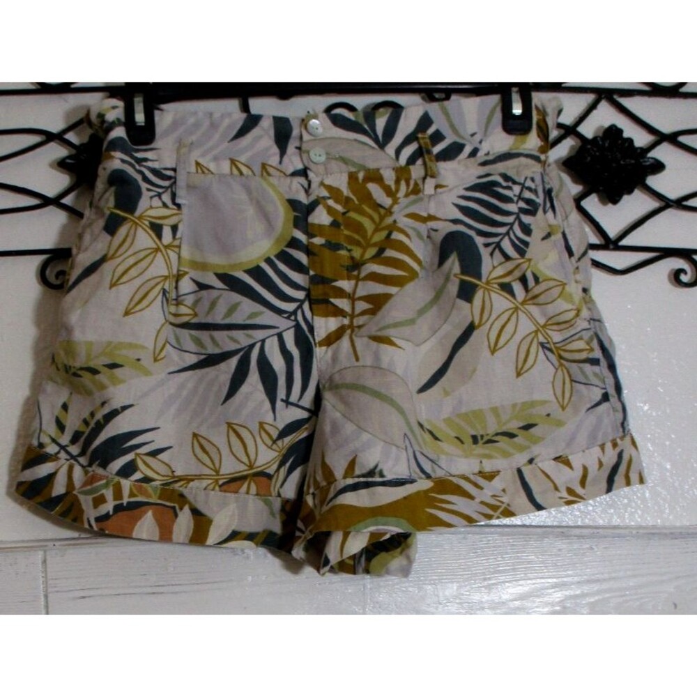 C & C California Women's Linen Shorts Size L Multicolored Floral